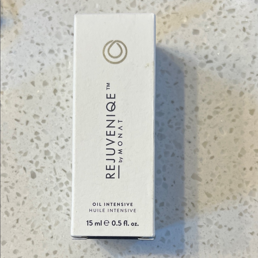 Monat Rejuveniqe Oil Intensive - travel size